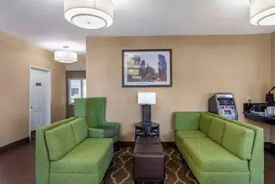 Photo 3 - Comfort Inn Gurnee near Six Flags