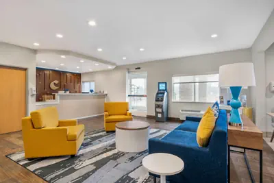 Photo 3 - Comfort Inn & Suites Wisconsin Dells