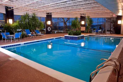 Photo 2 - DoubleTree by Hilton St. Louis - Westport