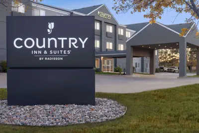 Photo 2 - Country Inn & Suites by Radisson, Brookings, SD