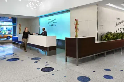 Photo 2 - Miami International Airport Hotel