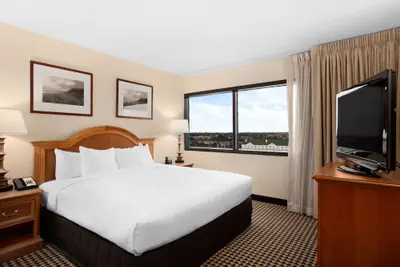 Photo 5 - Hilton Chicago/Oak Brook Suites