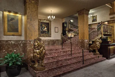 Photo 4 - The Pfister Hotel