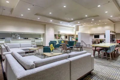 Photo 3 - Holiday Inn Hotel & Suites Atlanta Airport-North by IHG