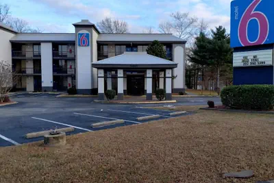 Photo 2 - Motel 6 Seaford, DE