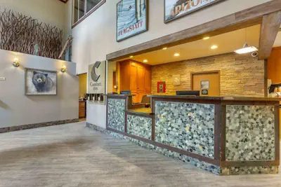 Photo 4 - Comfort Inn Flagstaff South I-17