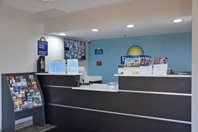 Photo 2 - Days Inn by Wyndham Lebanon