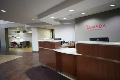 Photo 3 - Ramada by Wyndham Tulsa Broken Arrow