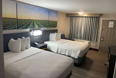 Photo 2 - Days Inn by Wyndham Ruston LA