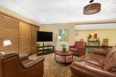 Photo 2 - Baymont by Wyndham Fayetteville
