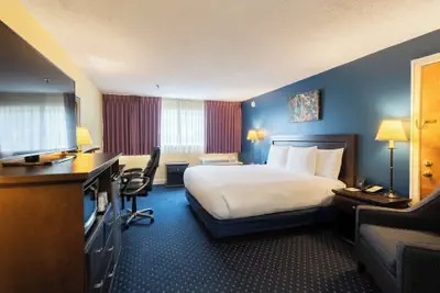 Photo 5 - Fireside Inn & Suites Waterville
