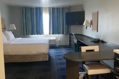 Photo 2 - Extended Studio Hotel Ontario