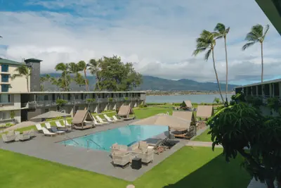 Photo 2 - Maui Seaside Hotel