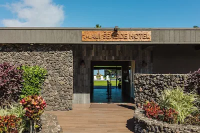 Photo 2 - Maui Seaside Hotel