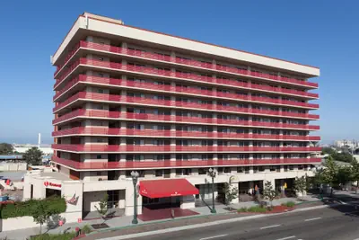 Photo 2 - Ramada by Wyndham San Diego National City