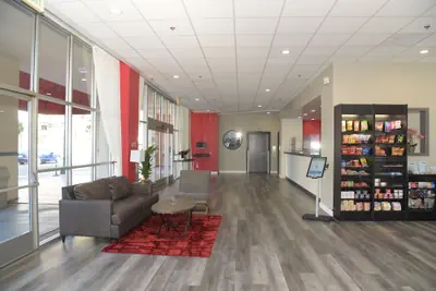 Photo 5 - Ramada by Wyndham San Diego National City