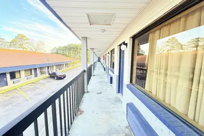 Photo 3 - OYO Hotel Williamston