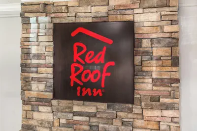 Photo 3 - Red Roof Inn North Dallas - Park Central