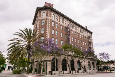 Photo 2 - The Culver Hotel
