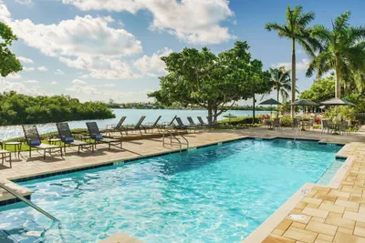 Photo 2 - Fairfield Inn & Suites by Marriott Marathon Florida Keys