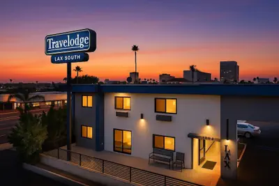 Photo 2 - Travelodge by Wyndham LAX