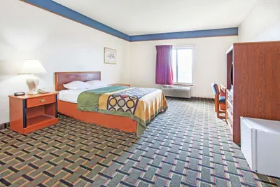 Photo 4 - Super 8 by Wyndham Atchison
