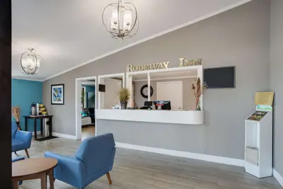 Photo 5 - Rodeway Inn Carlisle North
