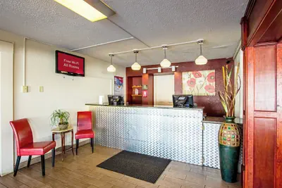 Photo 3 - Red Roof Inn Battle Creek