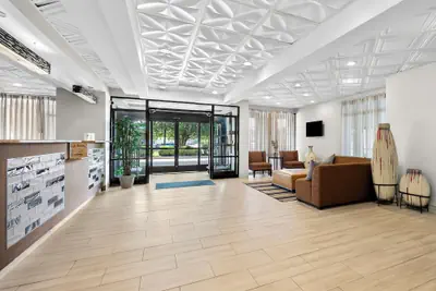 Photo 3 - Best Western Knoxville Suites - Downtown