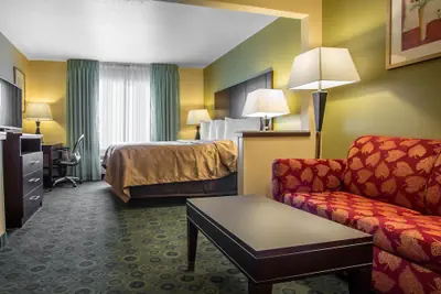 Photo 5 - Quality Inn & Suites Bloomington I-55 and I-74