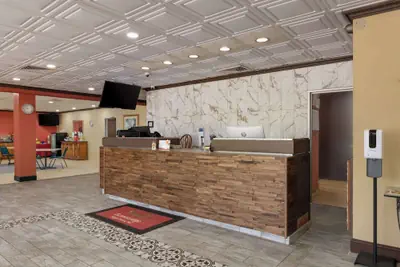 Photo 5 - Econo Lodge