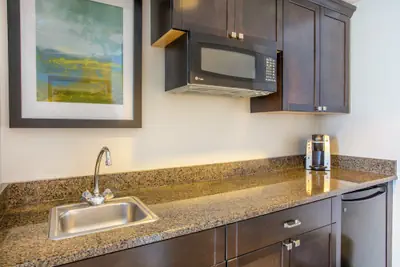 Photo 4 - Holiday Inn & Suites Parsippany Fairfield by IHG