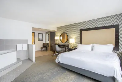 Photo 3 - Holiday Inn & Suites Parsippany Fairfield by IHG