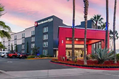 Photo 2 - Best Western Plus Commerce Hotel