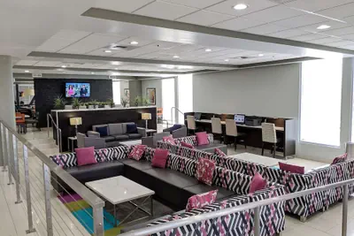 Photo 4 - Best Western Plus Commerce Hotel
