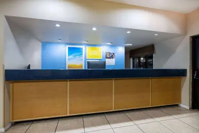 Photo 4 - Days Inn by Wyndham Roswell