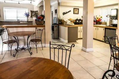 Photo 3 - Rodeway Inn Apopka South