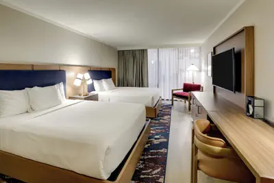 Photo 5 - The Atrium Hotel on Third