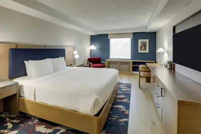 Photo 2 - The Atrium Hotel on Third