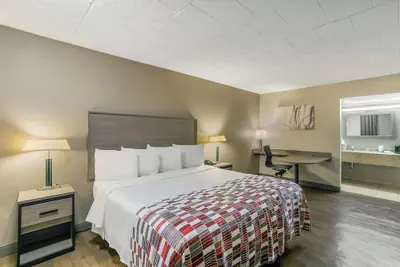 Photo 2 - Red Roof Inn Baltimore