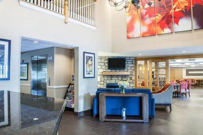 Photo 3 - Comfort Inn & Suites Sturbridge - Brimfield