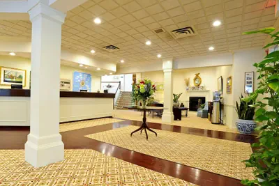 Photo 4 - The Farmington Inn & Suites