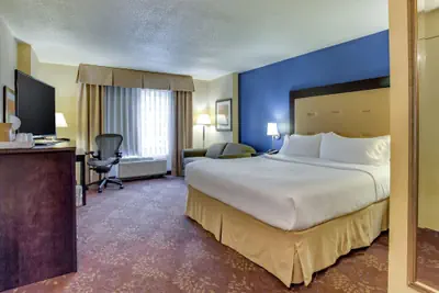 Photo 4 - Holiday Inn Indianapolis Carmel by IHG