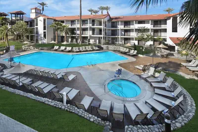 Photo 2 - Embassy Suites by Hilton Palm Desert
