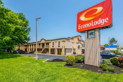 Photo 2 - Econo Lodge Mount Laurel - Philadelphia East