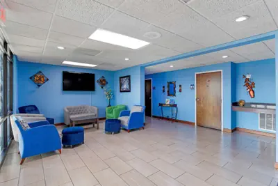 Photo 5 - SureStay Hotel by Best Western Lenoir City