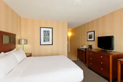 Photo 4 - Holiday Inn Sacramento Downtown-Arena by IHG