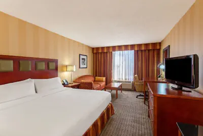 Photo 5 - Holiday Inn Sacramento Downtown-Arena by IHG
