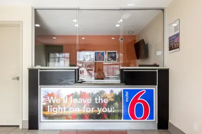 Photo 3 - Motel 6 New Brunswick