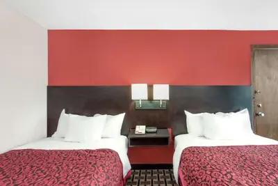Photo 3 - Days Inn by Wyndham Cullman